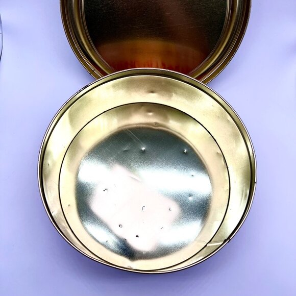 Vintage Currier & Ives Winter Pastime Decorative Tin Red Gold Round Storage - Picture 8 of 9